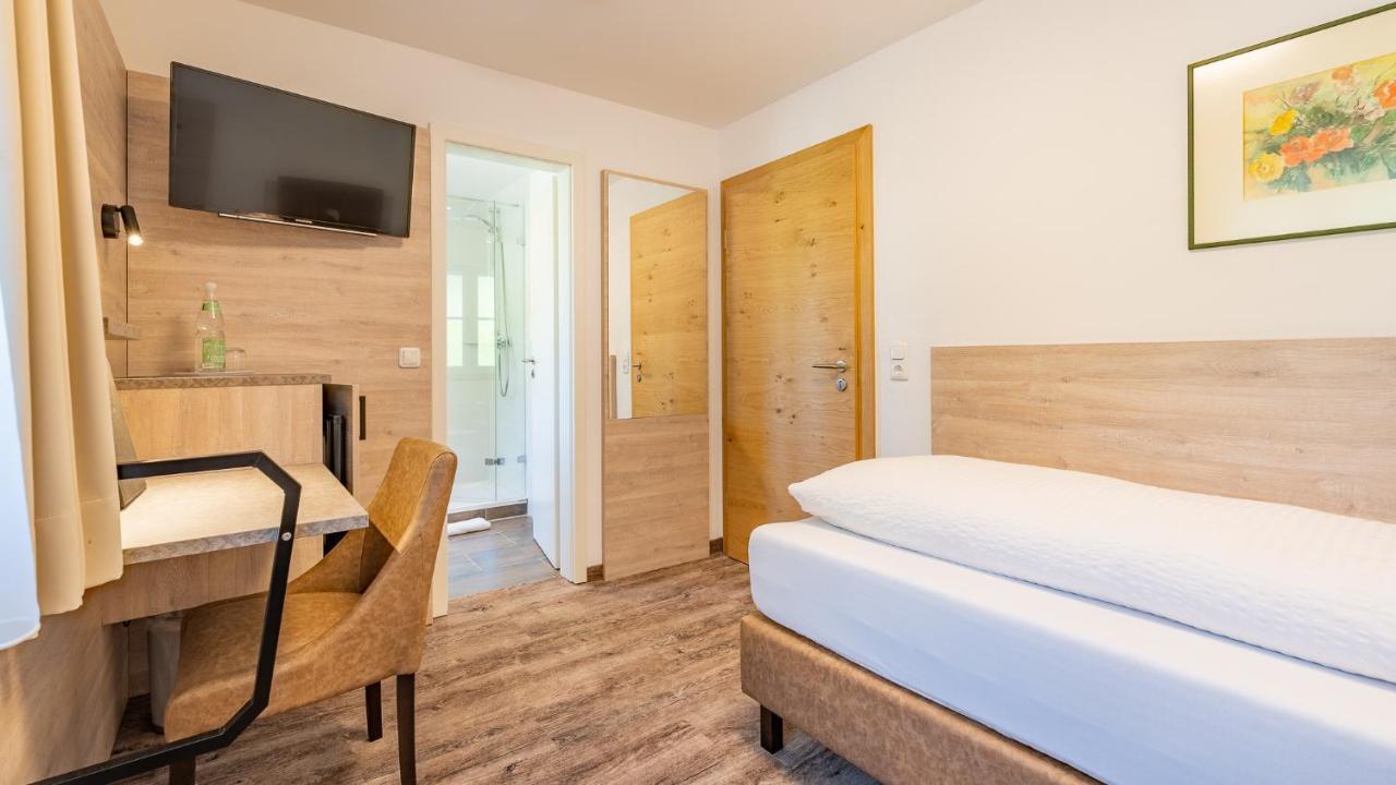 Hotel Steffl Garni Inkl Chiemgau Karte ルーポルディング エクステリア 写真
