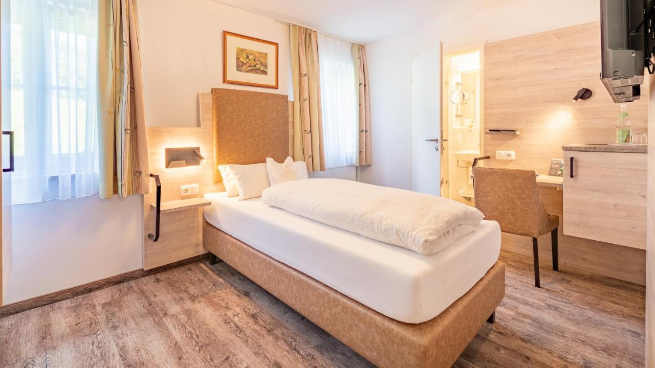Hotel Steffl Garni Inkl Chiemgau Karte ルーポルディング エクステリア 写真