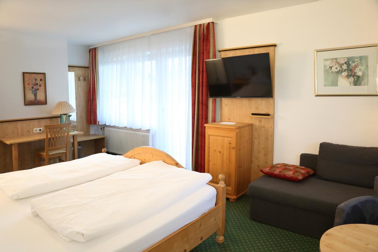 Hotel Steffl Garni Inkl Chiemgau Karte ルーポルディング エクステリア 写真